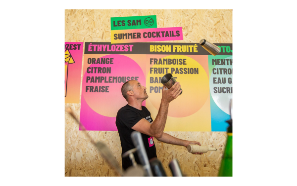 Photo d'ambiance du stand SAM lors de Solidays 2022