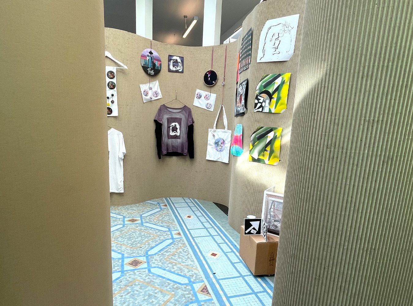 Workshop The Bootleg Brigade par Justine Figueiredo au Signe (Centre National du Design Graphique) à Chaumont en Haute-Marne en 2021.